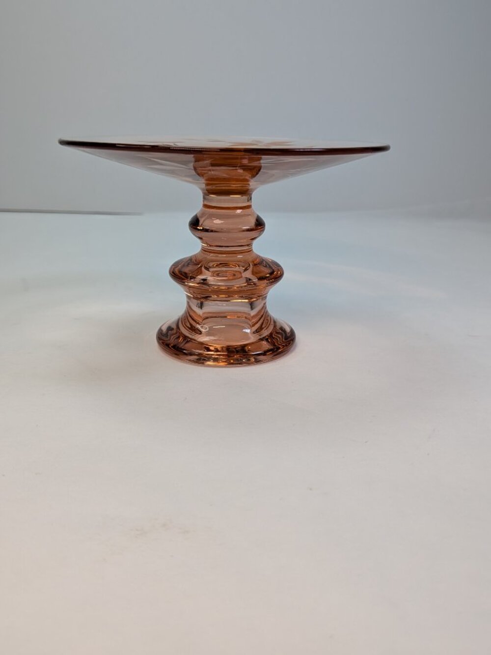 Vintage 1930s Depression Elegant Pink Glass Candle Holder / Pedestal Stand - Picture 3 of 16